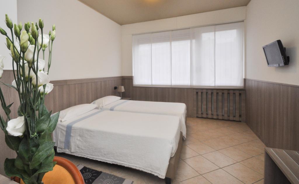 Albergo Sole Mariano Comense Extérieur photo